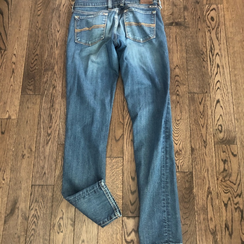Lucky Jeans